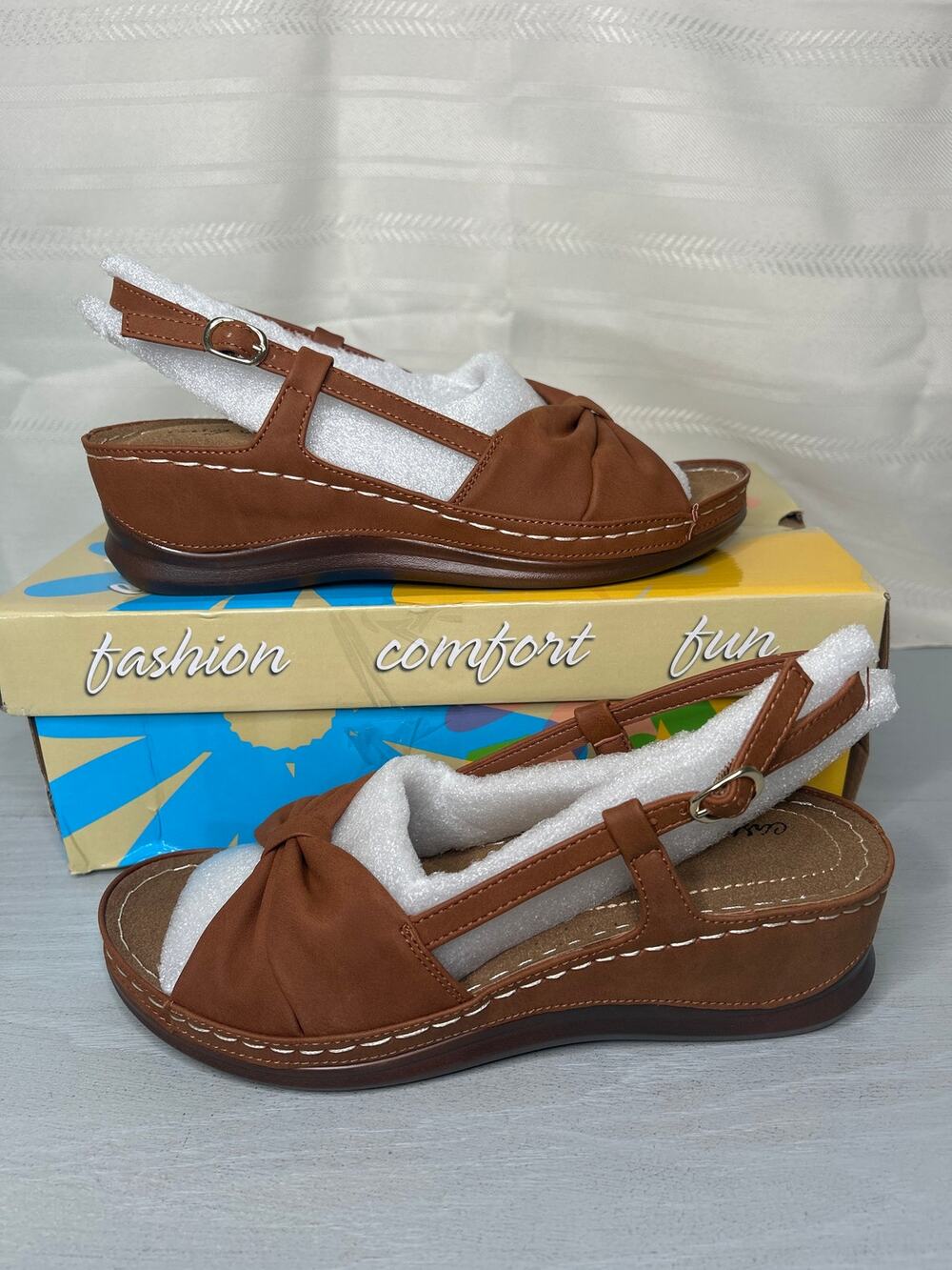 Easy Street Lani Multi-Strap Wedge Sandals Tan Womens Size 8